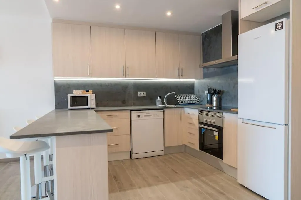 Seahomes Vacations - Cala Banys Apt Lloret de Mar Apartment